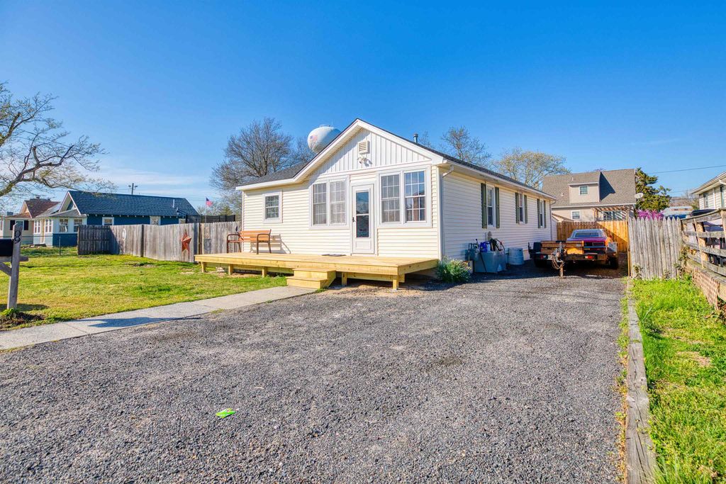 Photo of 9 E Florida Avenue, Villas, NJ 08251 (MLS # 261002)