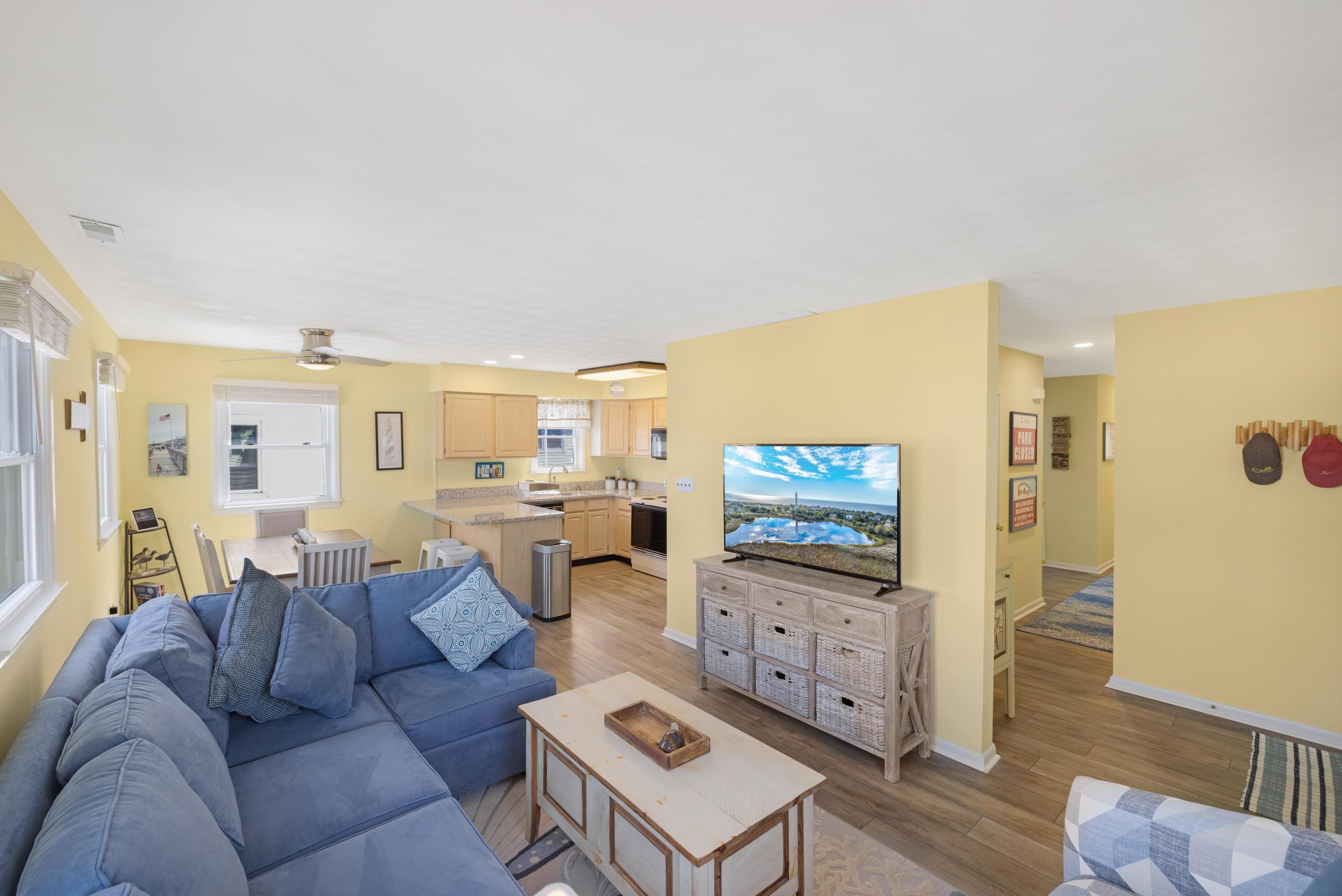 7201 Pacific Avenue #6