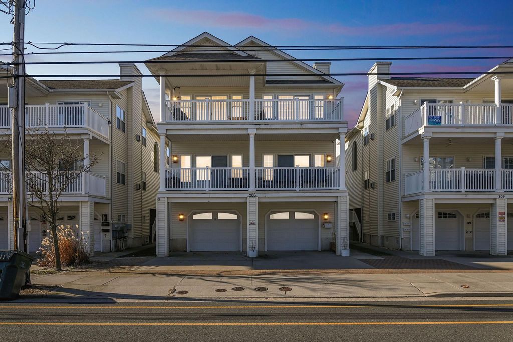 Photo of 206 E Garfield Avenue #200, Wildwood, NJ 08260 (MLS # 260196)