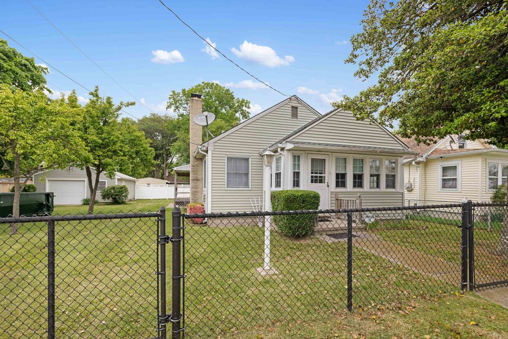Photo of 19 E Atlantic Avenue, Villas, NJ 08251 (MLS # 261270)