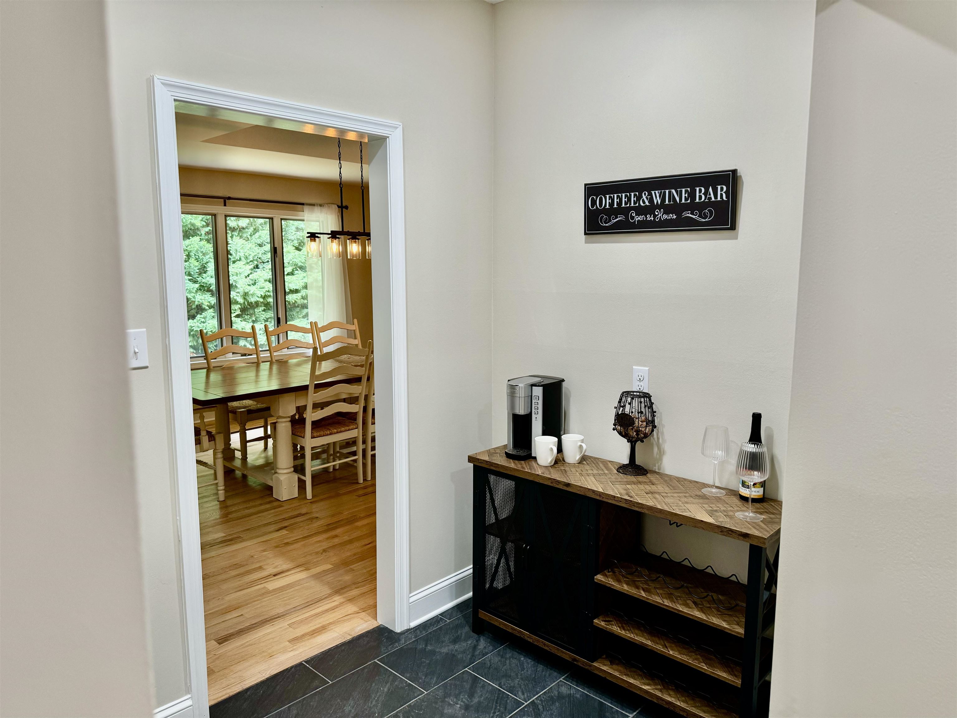 Erma, New Jersey 08204, United States, 4 Bedrooms Bedrooms, ,4 BathroomsBathrooms,Residential,Pending,52539