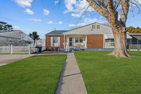 Multifamily For Sale - 1351 Virginia Avenue<br/> Cape May, NJ 08204