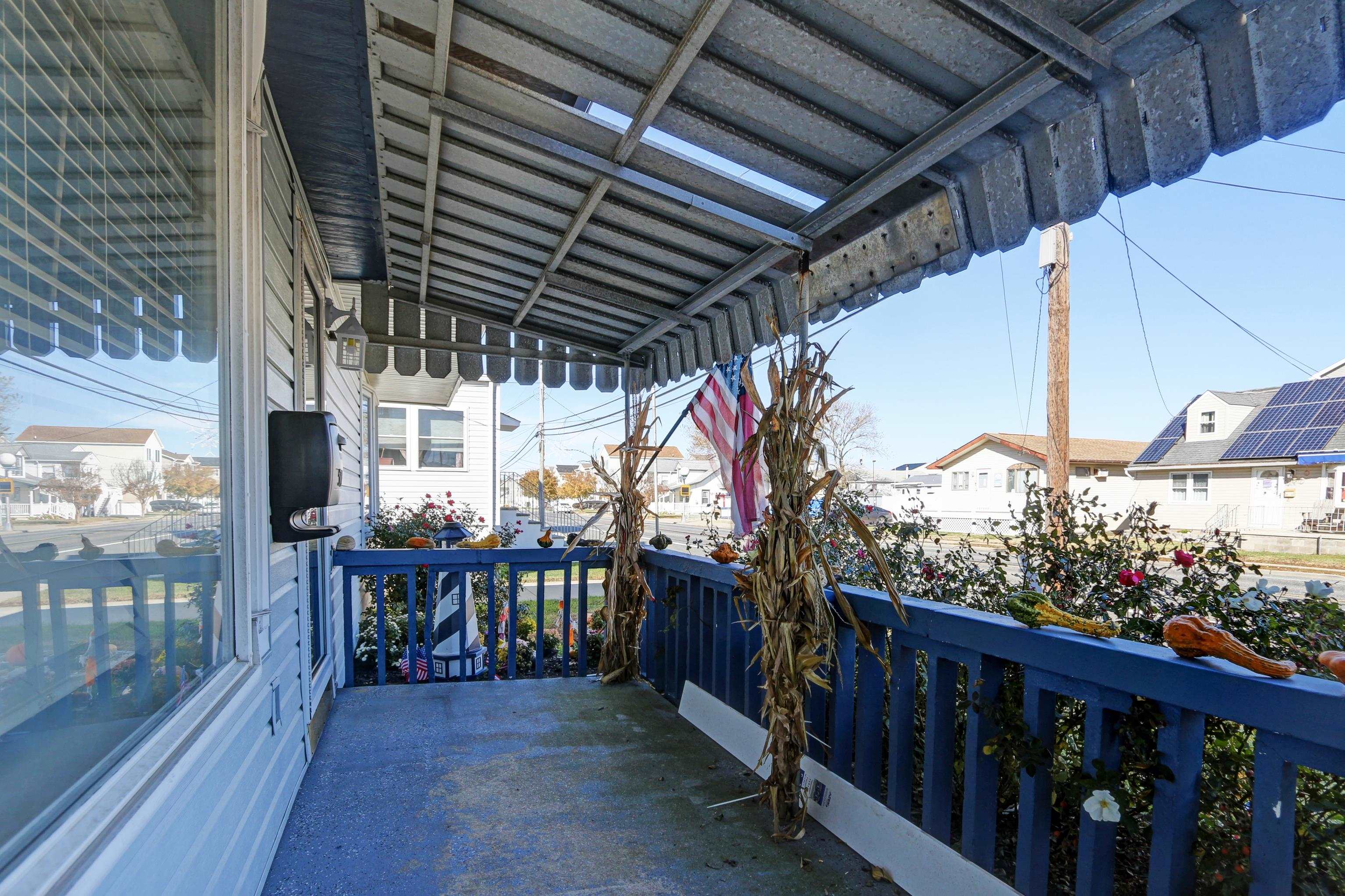 512 W Glenwood Avenue, West Wildwood, Massachusetts image 3