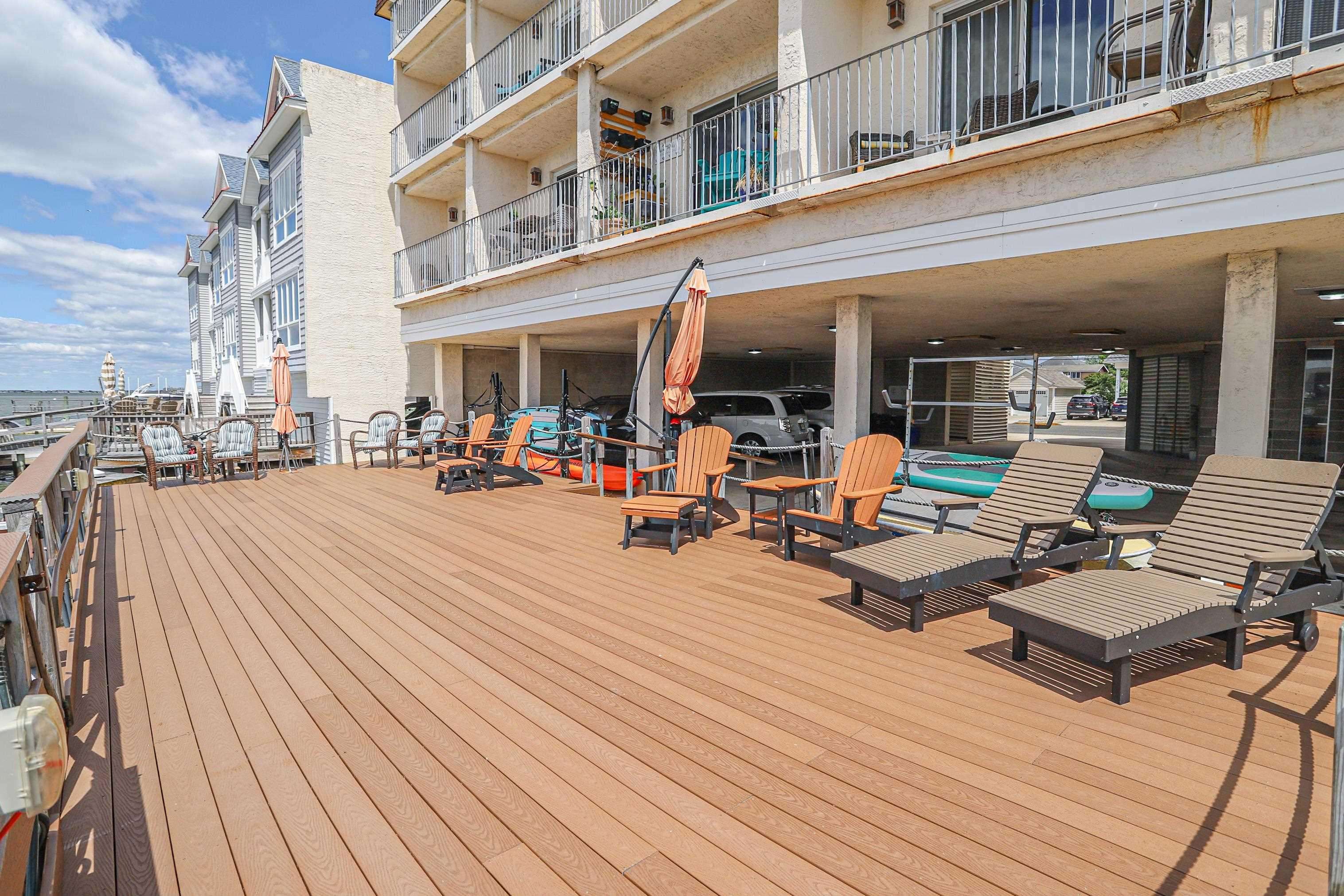 9511 Sunset Drive 404