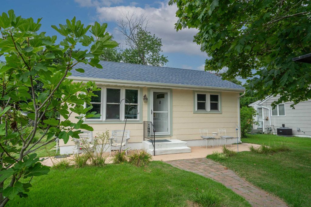 Photo of 602 Gorham Avenue, North Cape May, NJ 08204 (MLS # 252265)