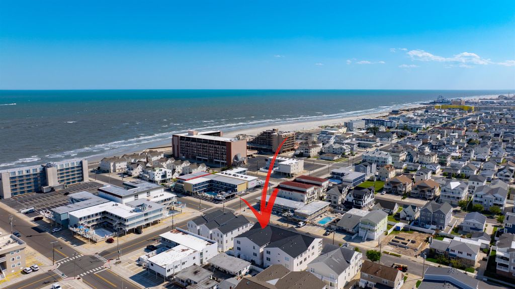 Photo of 415 E 4th Avenue #H, North Wildwood, NJ 08260 (MLS # 261201)
