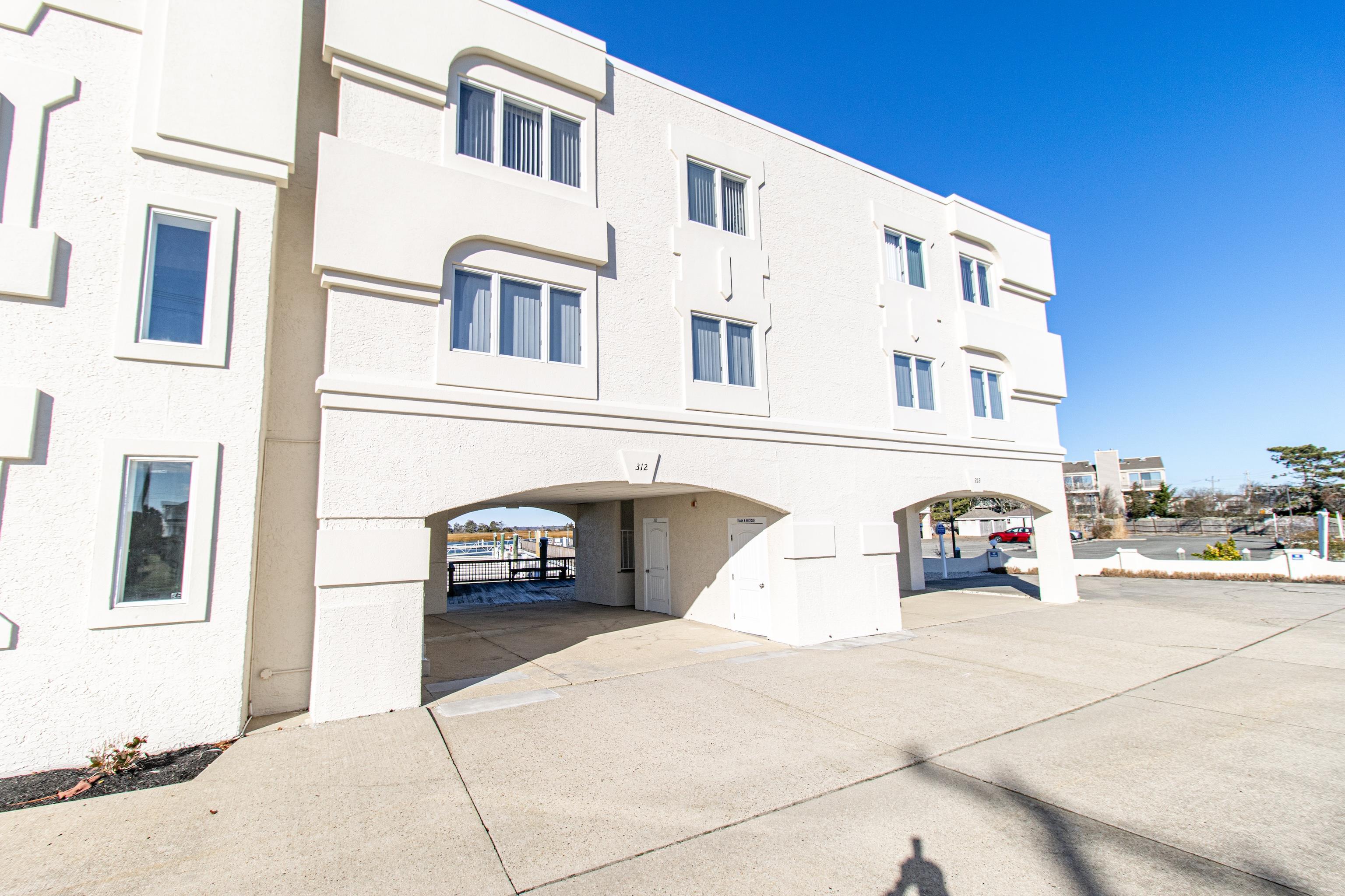 1100 Ocean Drive #312, Avalon, Massachusetts image 1