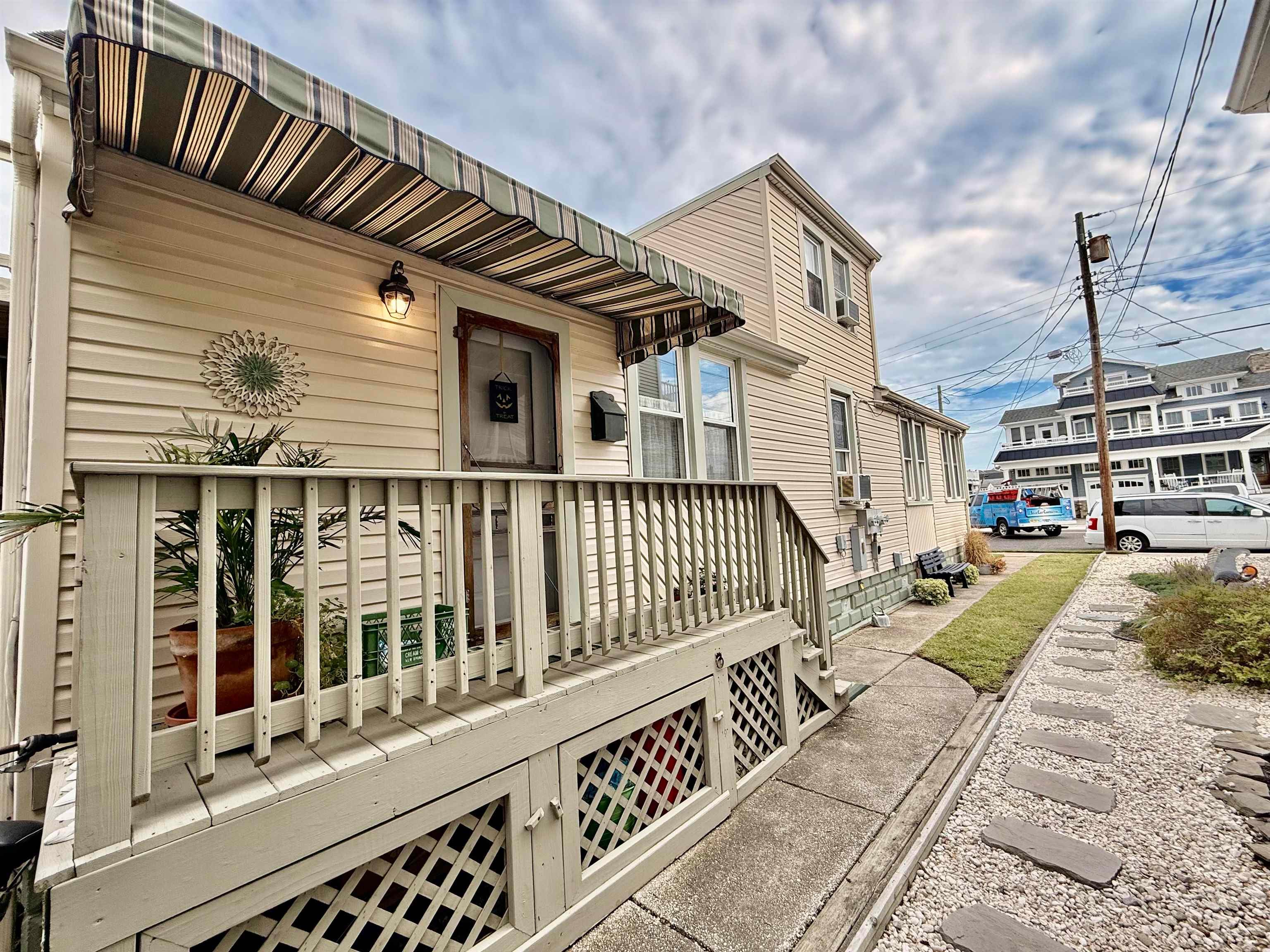 140 W Cardinal Avenue