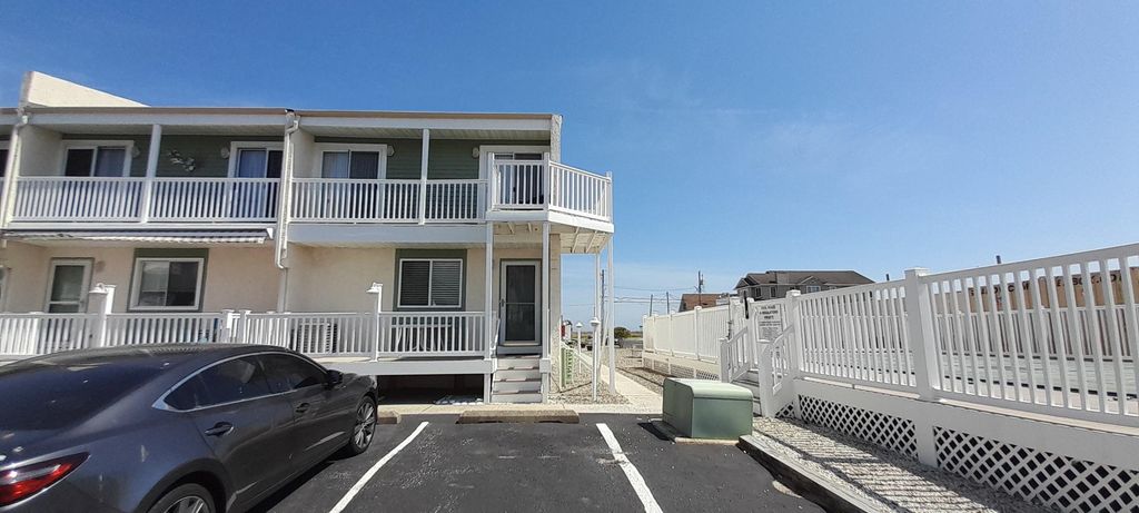 Photo of 510 W Anglesea Drive #15, North Wildwood, NJ 08260 (MLS # 260298)