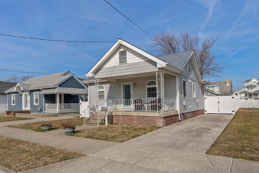 Photo of 305 E 19th Avenue, North Wildwood, NJ 08260 (MLS # 262561)