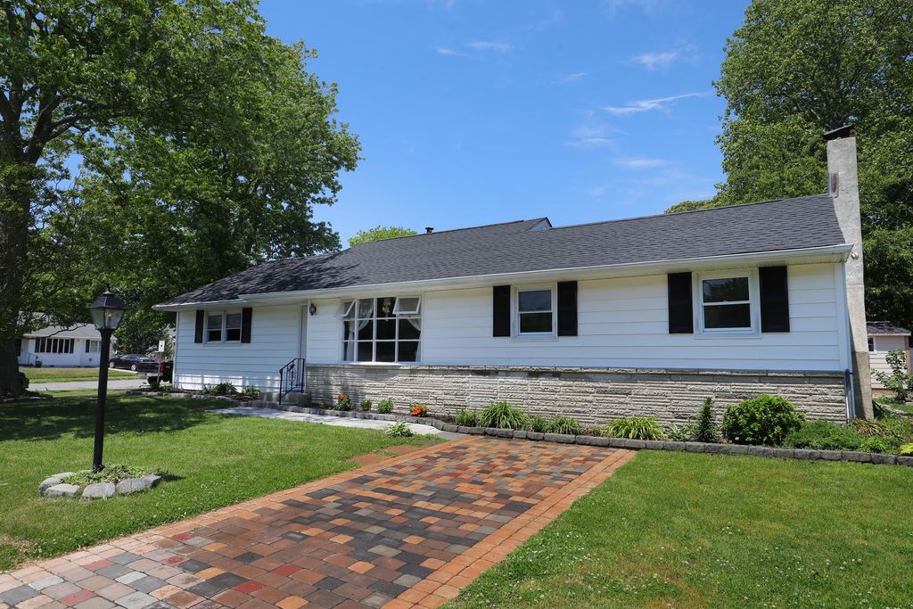 Photo of 503 Lincoln Boulevard, North Cape May, NJ 08204 (MLS # 261406)