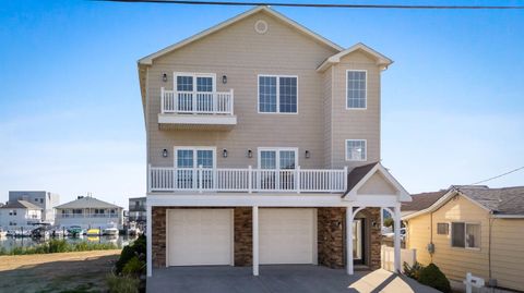 Photo of 421 W 19th Avenue, North Wildwood, NJ 08260 (MLS # 251920)