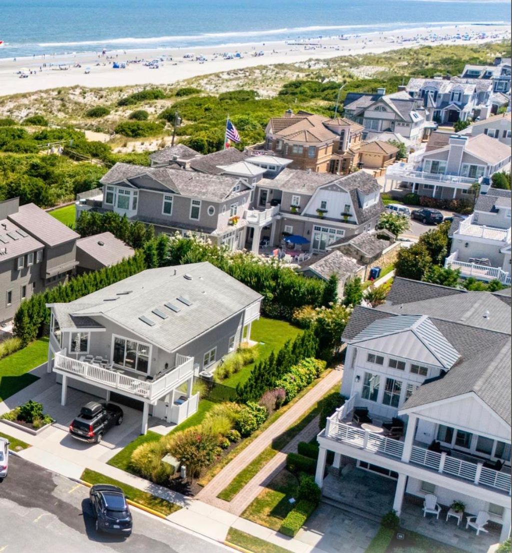 Photo of 107 116th Street, Stone Harbor, NJ 08247 (MLS # 260234)