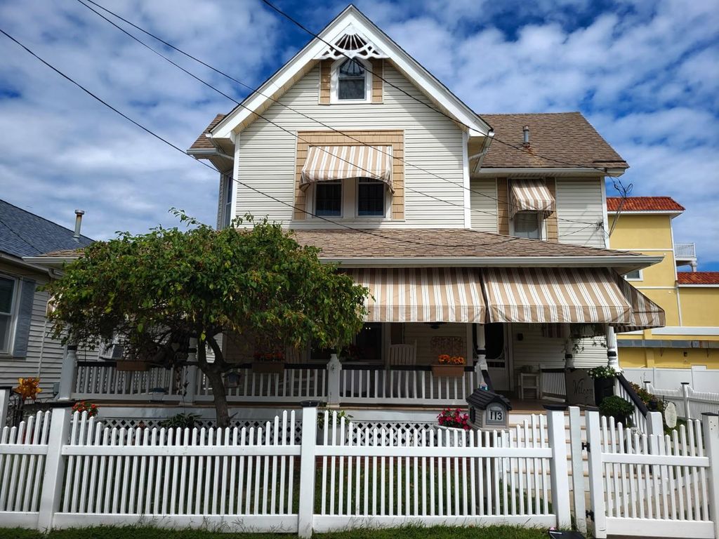 Photo of 113 W Walnut Avenue, North Wildwood, NJ 08260 (MLS # 261579)