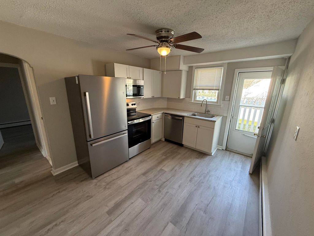 Photo of 110 W Crocus Road #3, Wildwood Crest, NJ 08260 (MLS # 261065)