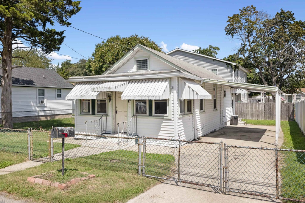 Photo of 151 E Pacific Avenue, Villas, NJ 08251 (MLS # 262395)