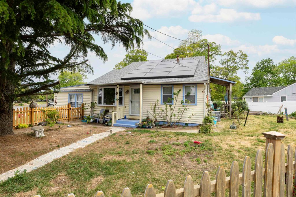 Photo of 405 Whittier Avenue, North Cape May, NJ 08204 (MLS # 261324)