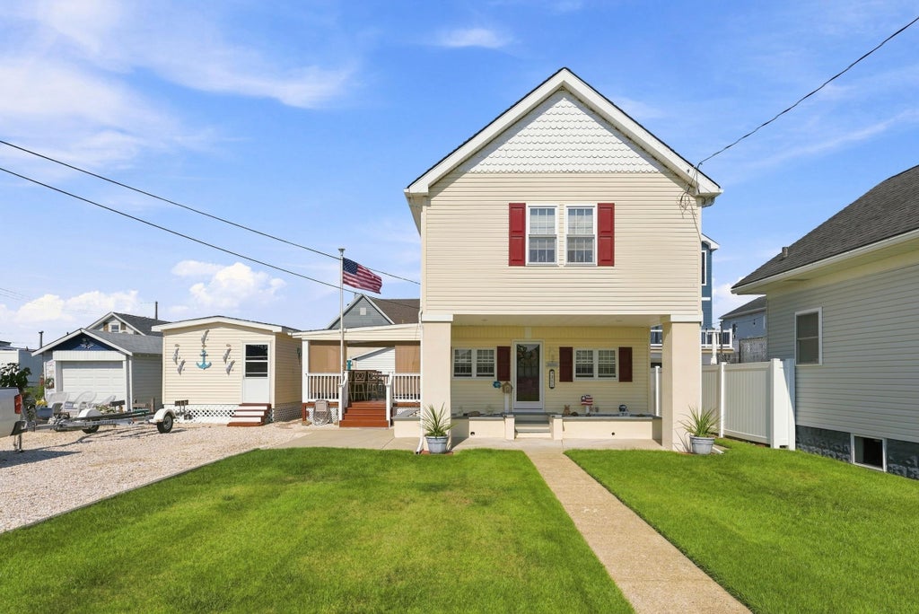 Photo of 311 W Glenwood Avenue, Wildwood, NJ 08260 (MLS # 262432)