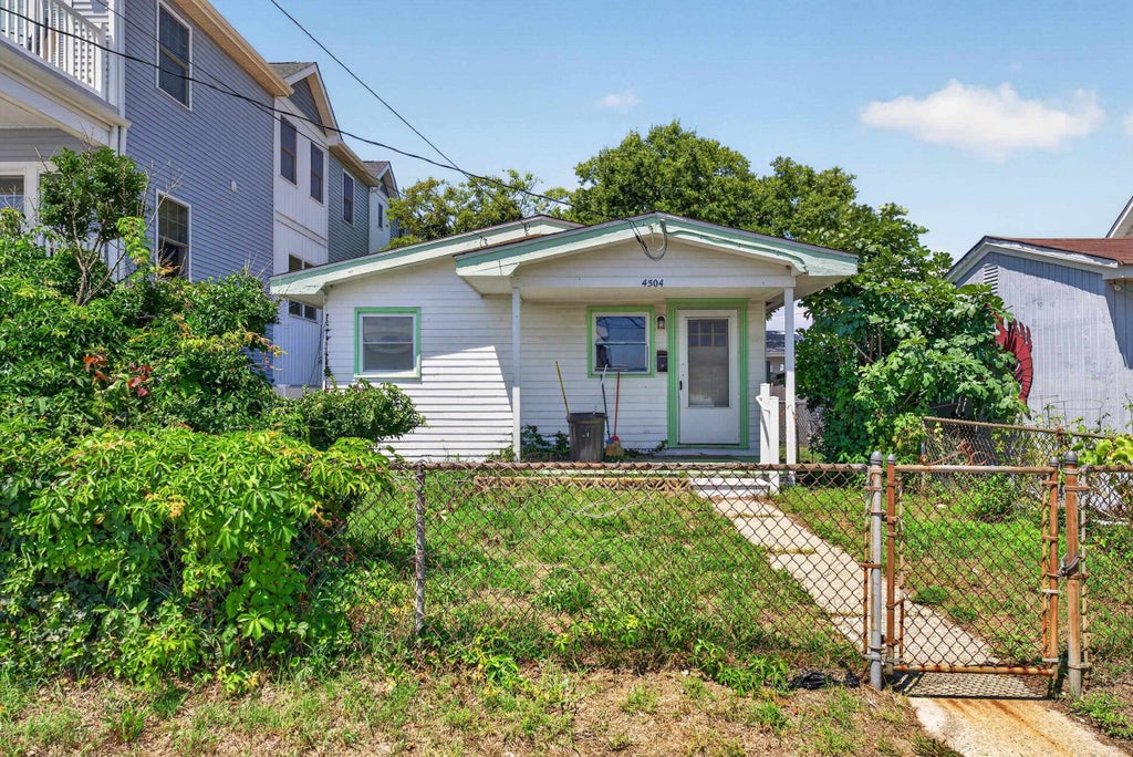 Photo of 4504 Arctic Avenue, Wildwood, NJ 08260 (MLS # 262225)