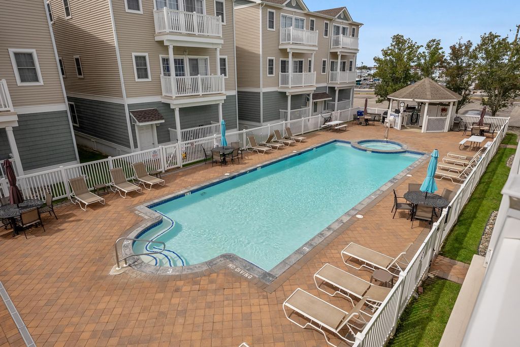 Photo of 422 W Hand Avenue #101, Wildwood, NJ 08260 (MLS # 252706)