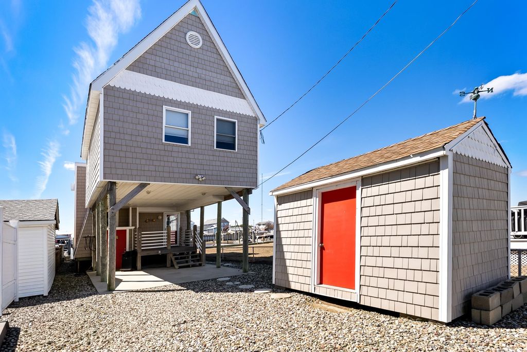 Photo of 424 W 17th Avenue, North Wildwood, NJ 08260 (MLS # 260935)