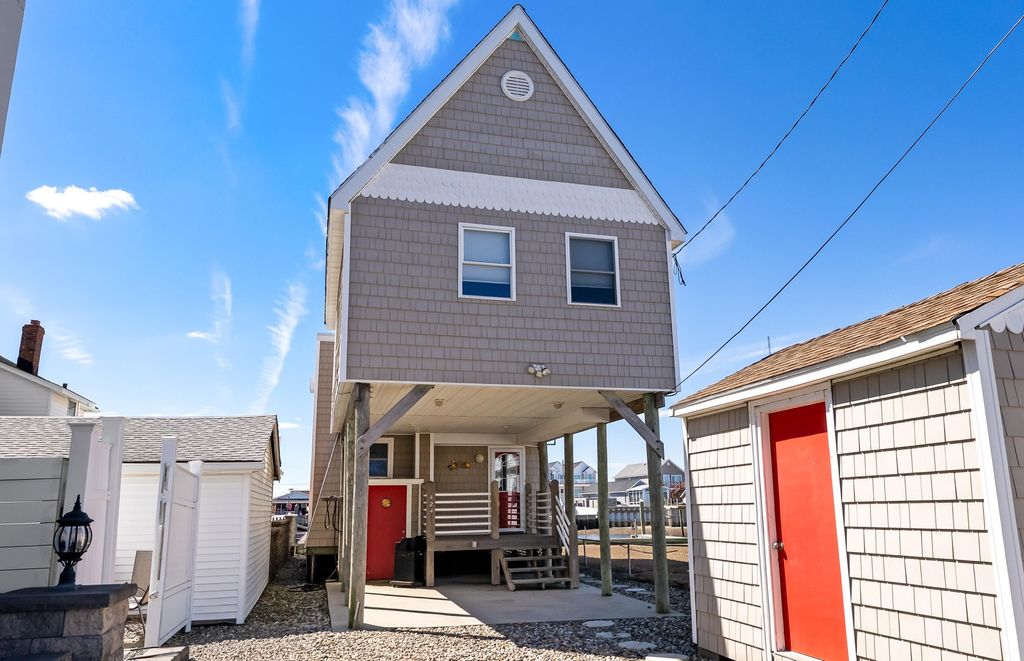 Photo of 424 W 17th Avenue, North Wildwood, NJ 08260 (MLS # 260935)
