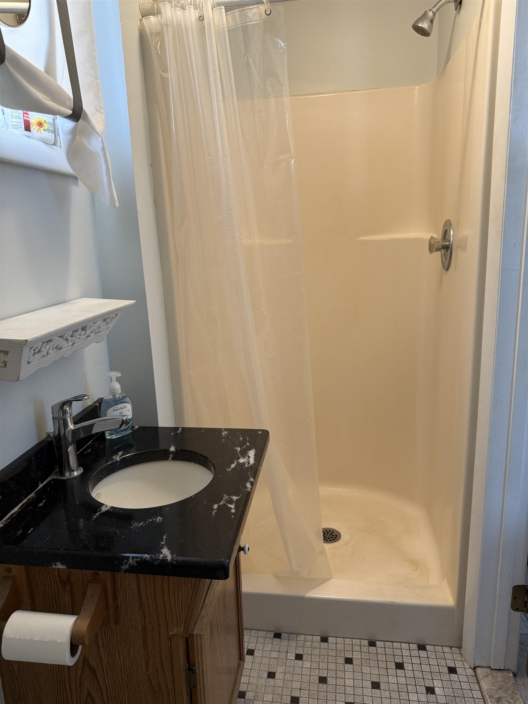 207 W Maple Avenue, Wildwood, New Jersey image 13