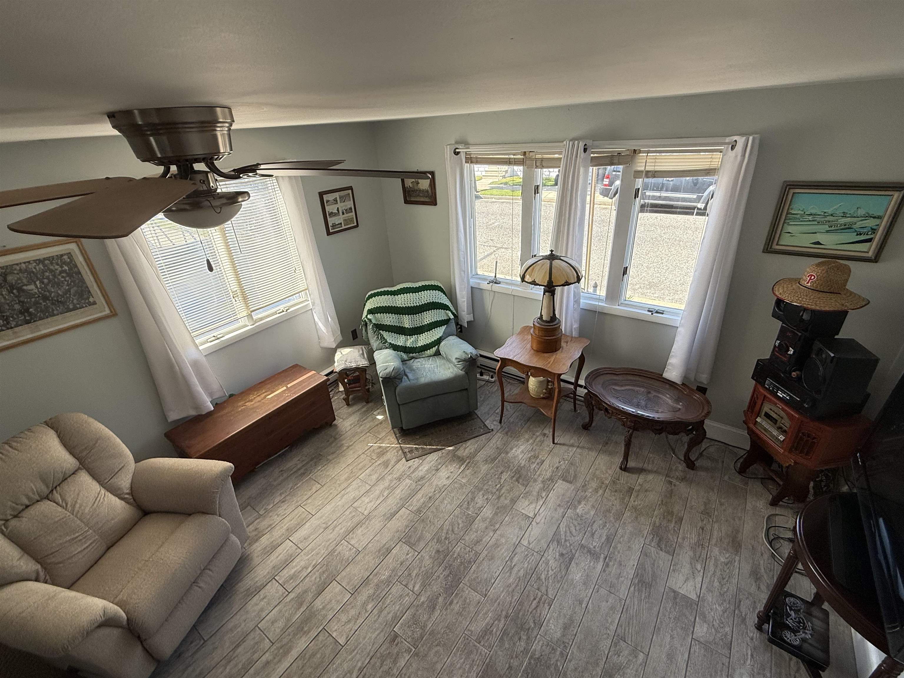 207 W Maple Avenue, Wildwood, New Jersey image 5