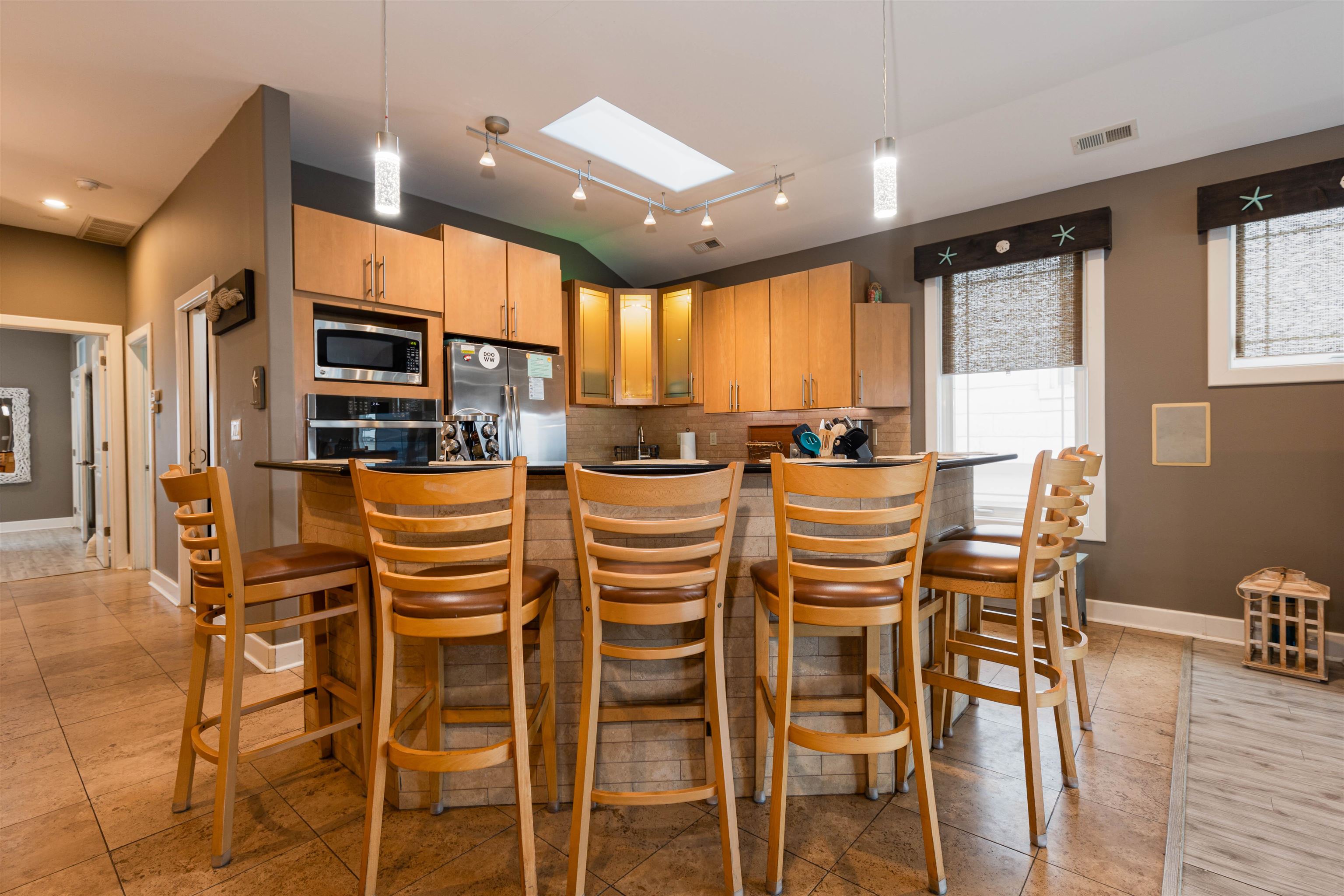 108 E Maple Avenue