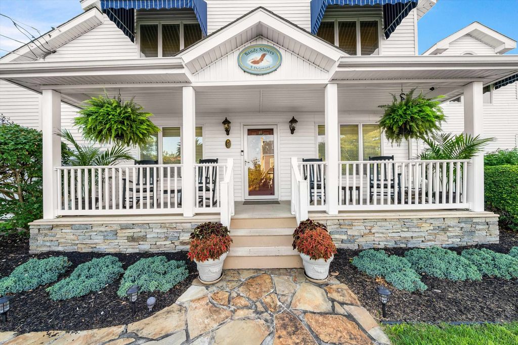 Photo of 5 Delaware Avenue, Villas, NJ 08251 (MLS # 261821)