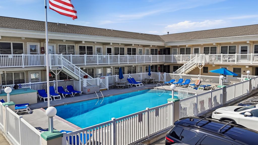 Photo of 2510 Atlantic Avenue #100, North Wildwood, NJ 08260 (MLS # 261653)