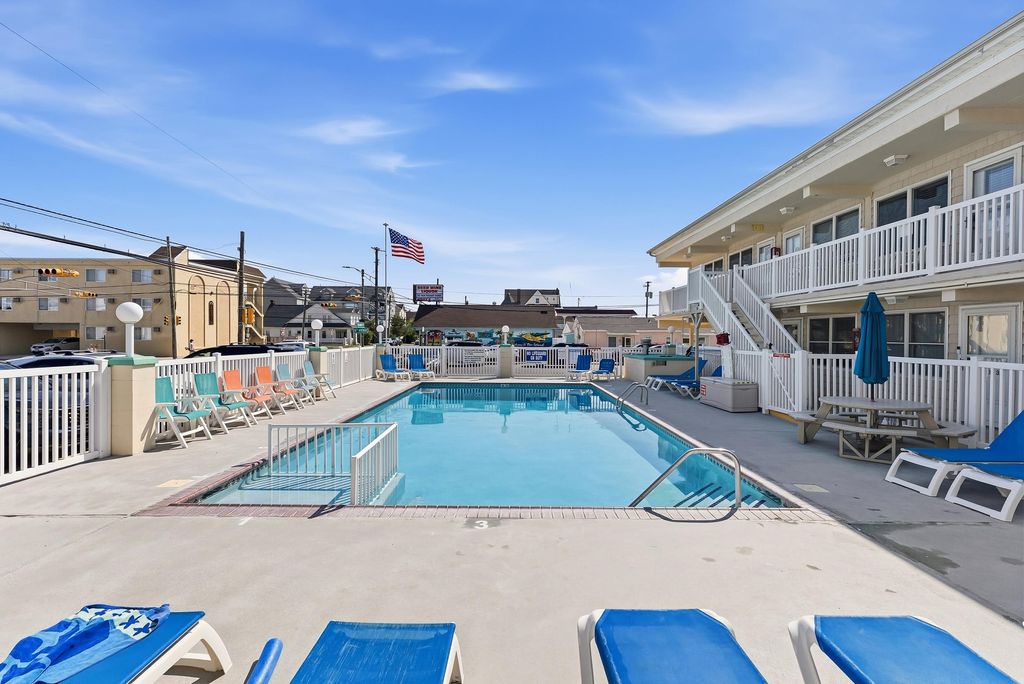Photo of 2510 Atlantic Avenue #100, North Wildwood, NJ 08260 (MLS # 261653)