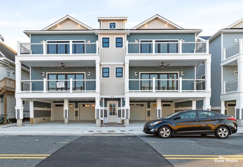 Townhouse For Sale - 401 E Glenwood Avenue #11<br/> Wildwood, NJ 08260