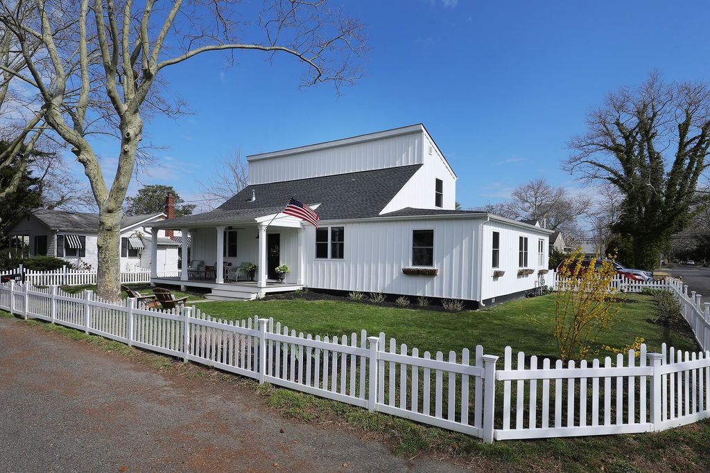 Photo of 18 Bucknell Avenue, Del Haven, NJ 08251 (MLS # 260841)