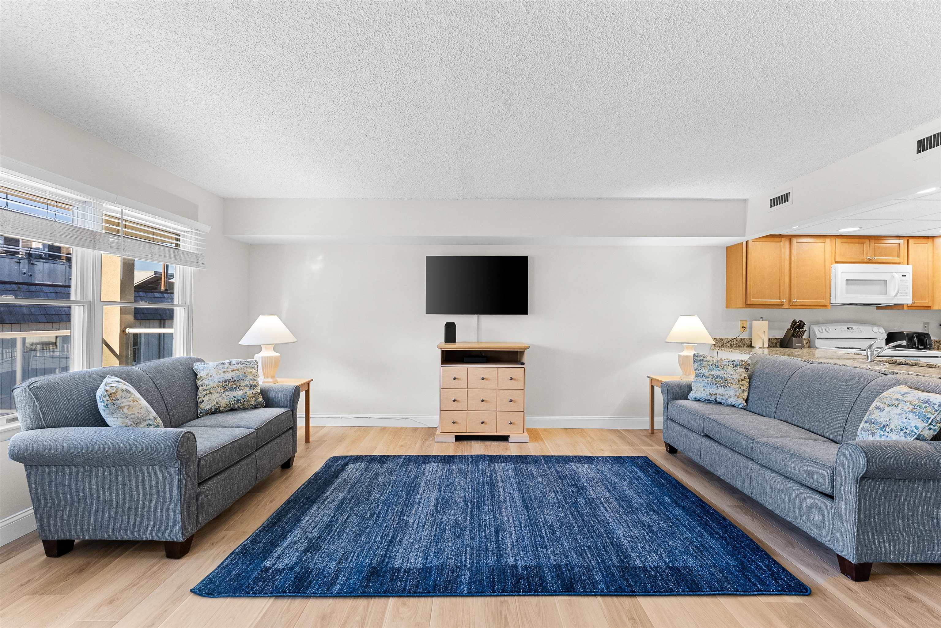 217 Beach Avenue 315
