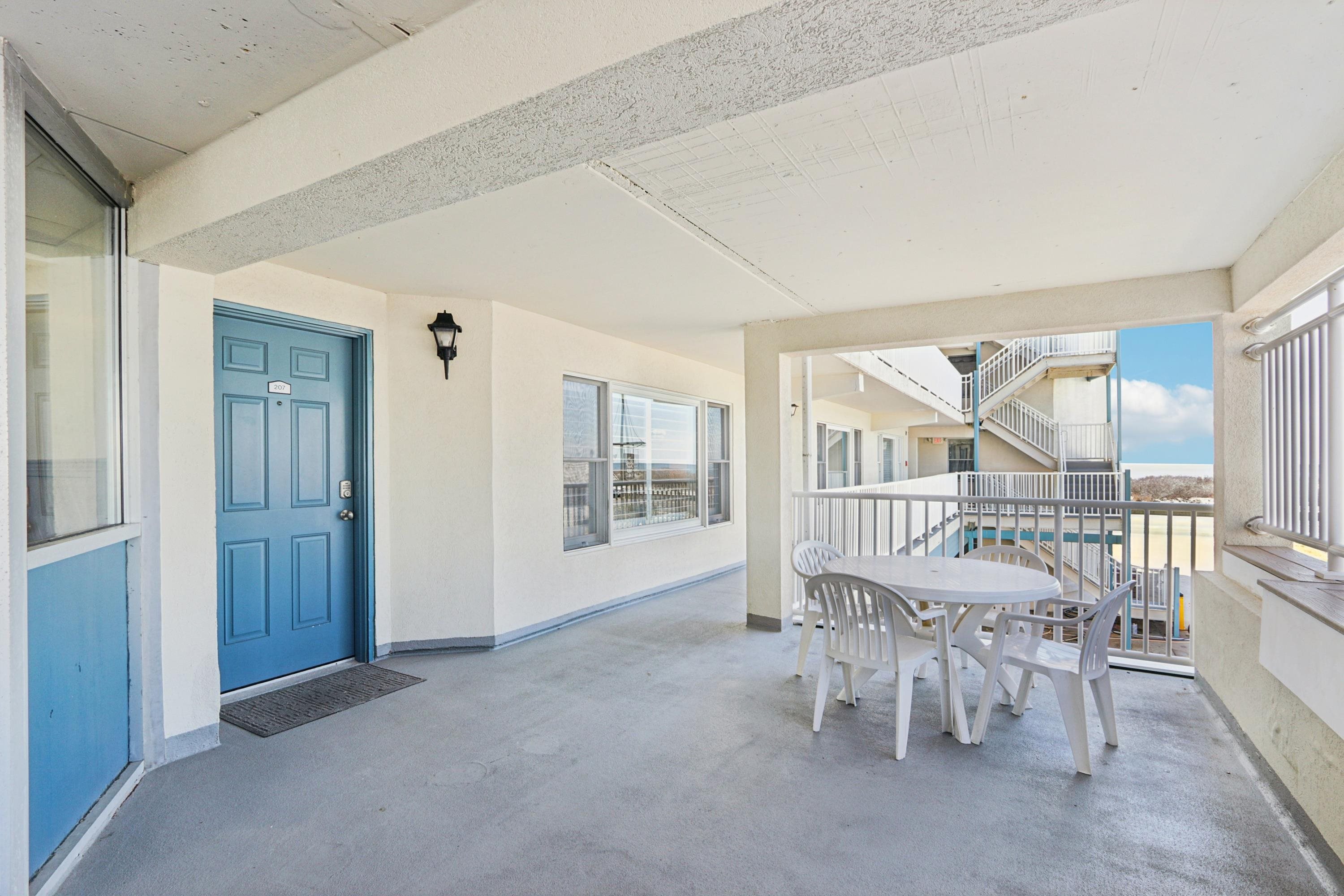 217 Beach Avenue 207
