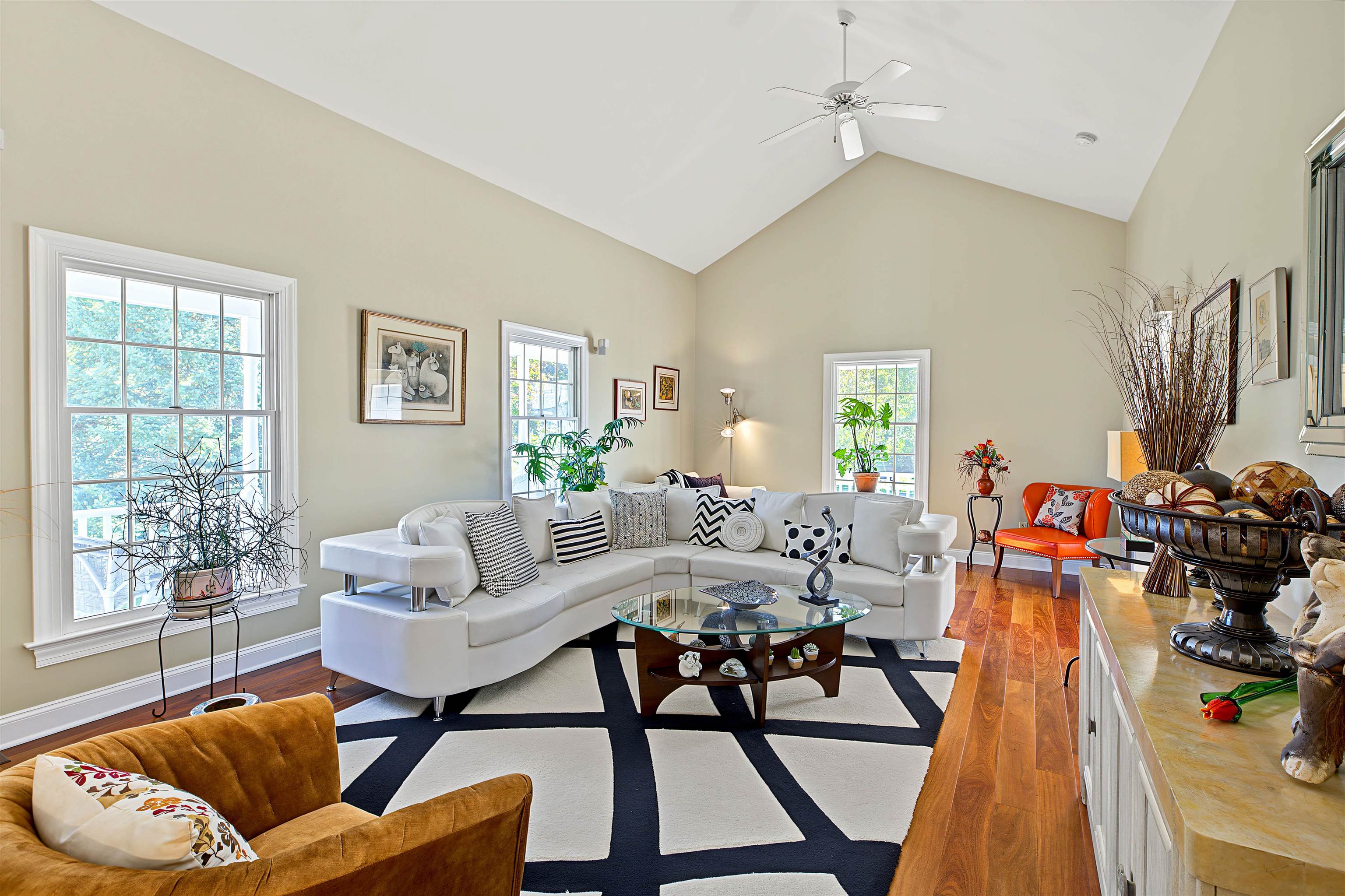 4 Saddlewood Drive