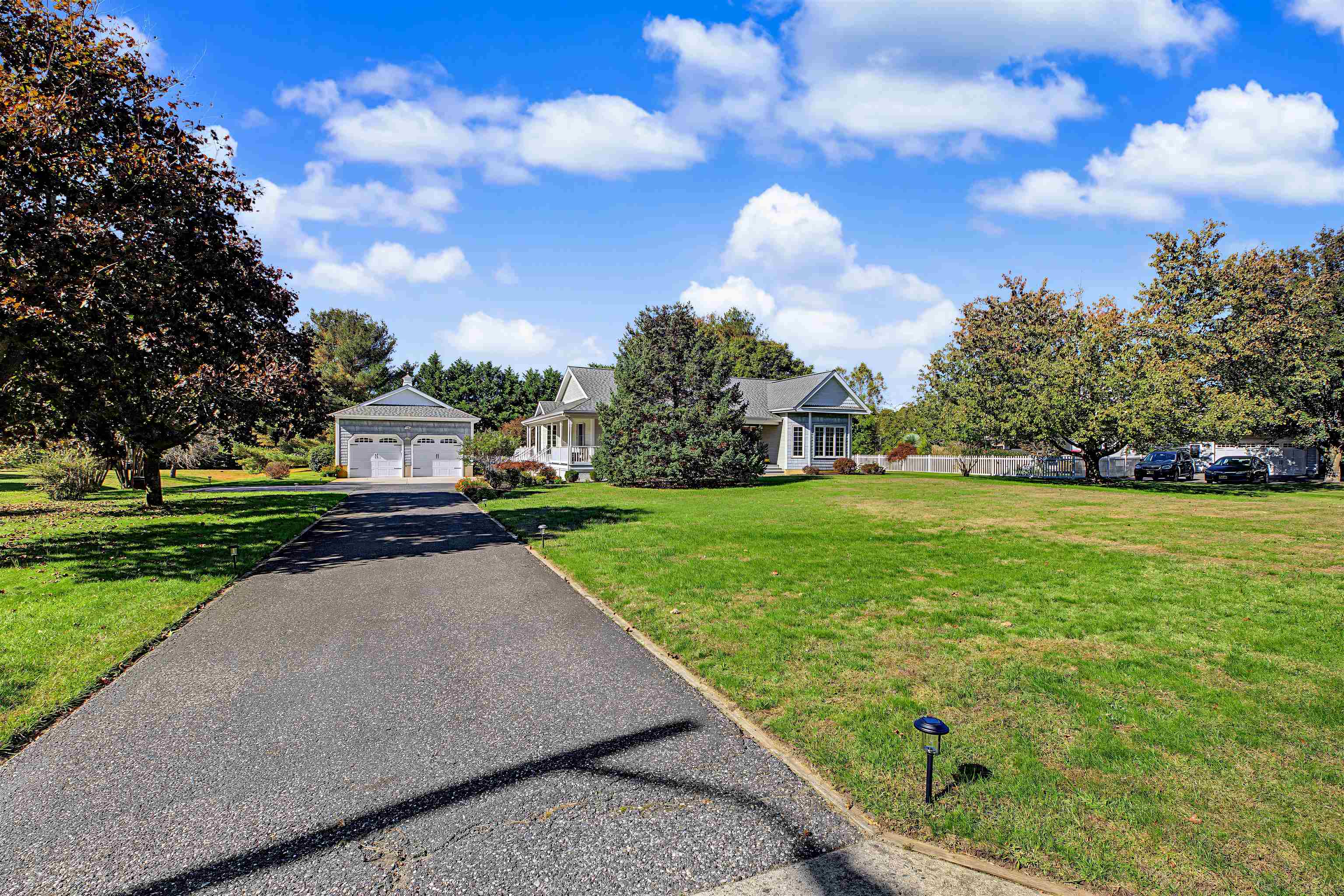 4 Saddlewood Drive