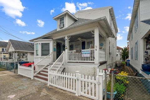 Photo of 126 W Andrews Avenue, Wildwood, NJ 08260 (MLS # 251694)