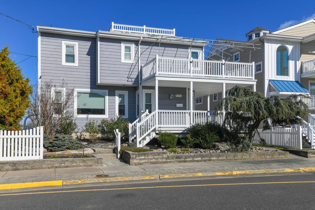 Photo of 301 Merion Place, Ocean City, NJ 08226 (MLS # 253325)