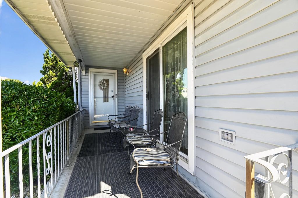 Photo of 125 W Trenton Avenue, Wildwood Crest, NJ 08260 (MLS # 261377)