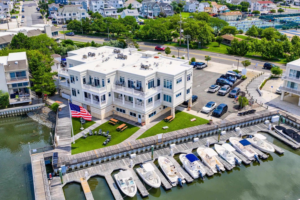 Photo of 910 Ocean Drive #910, Avalon, NJ 08202 (MLS # 262831)