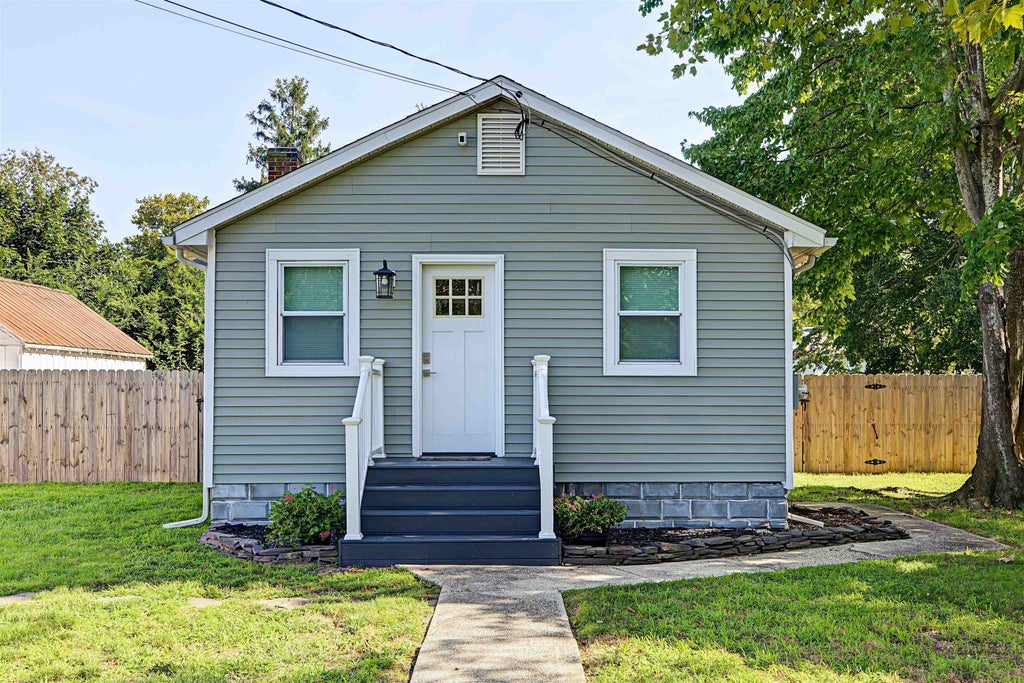 Photo of 14 Lafayette Avenue, Del Haven, NJ 08251 (MLS # 262557)