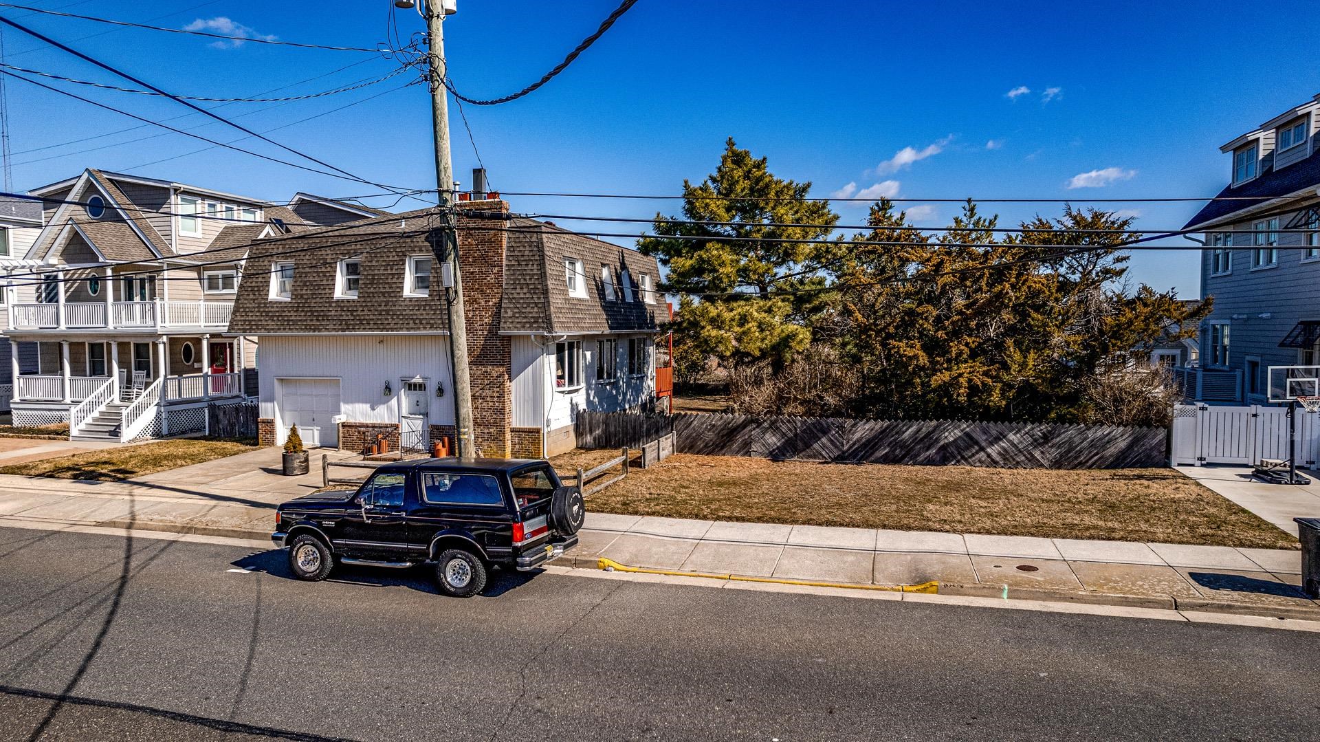 231 E 1st Avenue, North Wildwood, New Jersey image 1