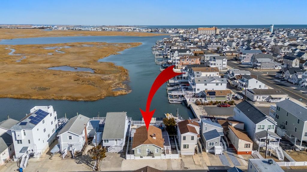 Photo of 322 SW 15th Avenue, North Wildwood, NJ 08260 (MLS # 260192)
