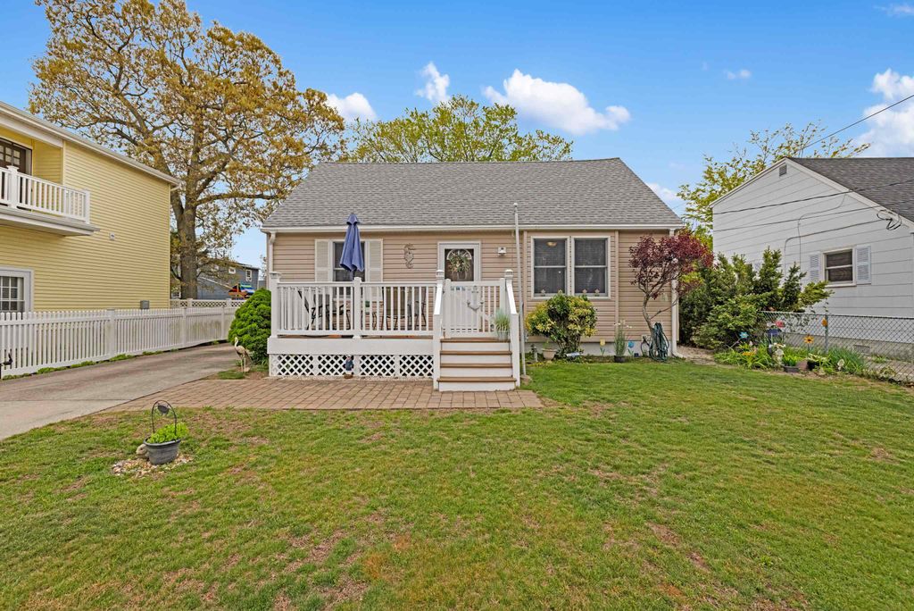 Photo of 204 Frances Avenue, Villas, NJ 08251 (MLS # 261175)