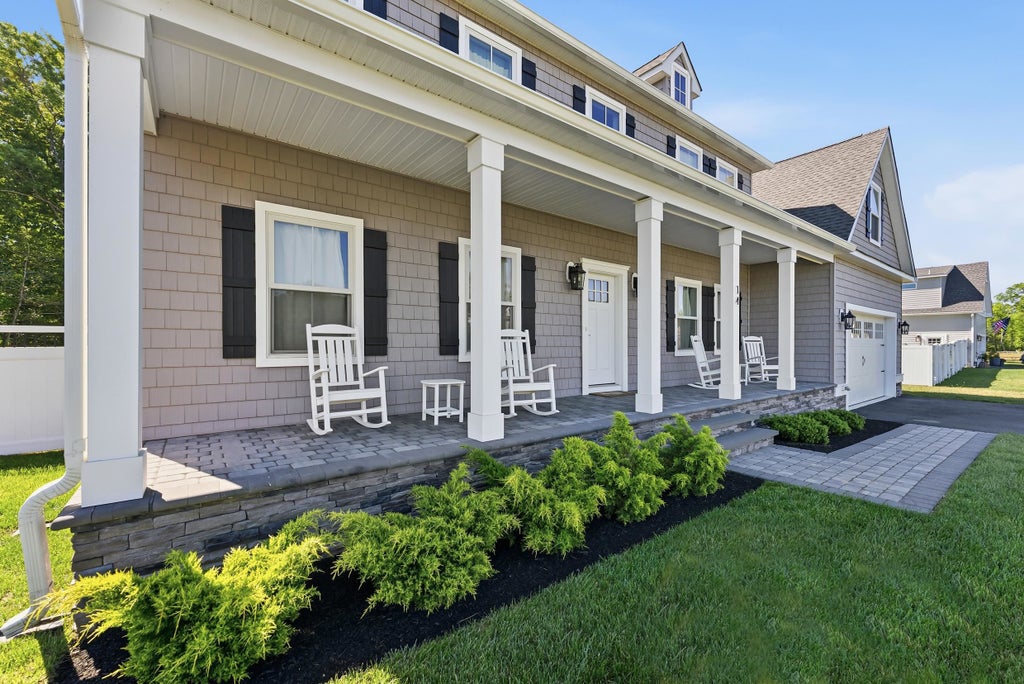 Photo of 14 Seaview Crossing, Cape May Court House, NJ 08210 (MLS # 261530)