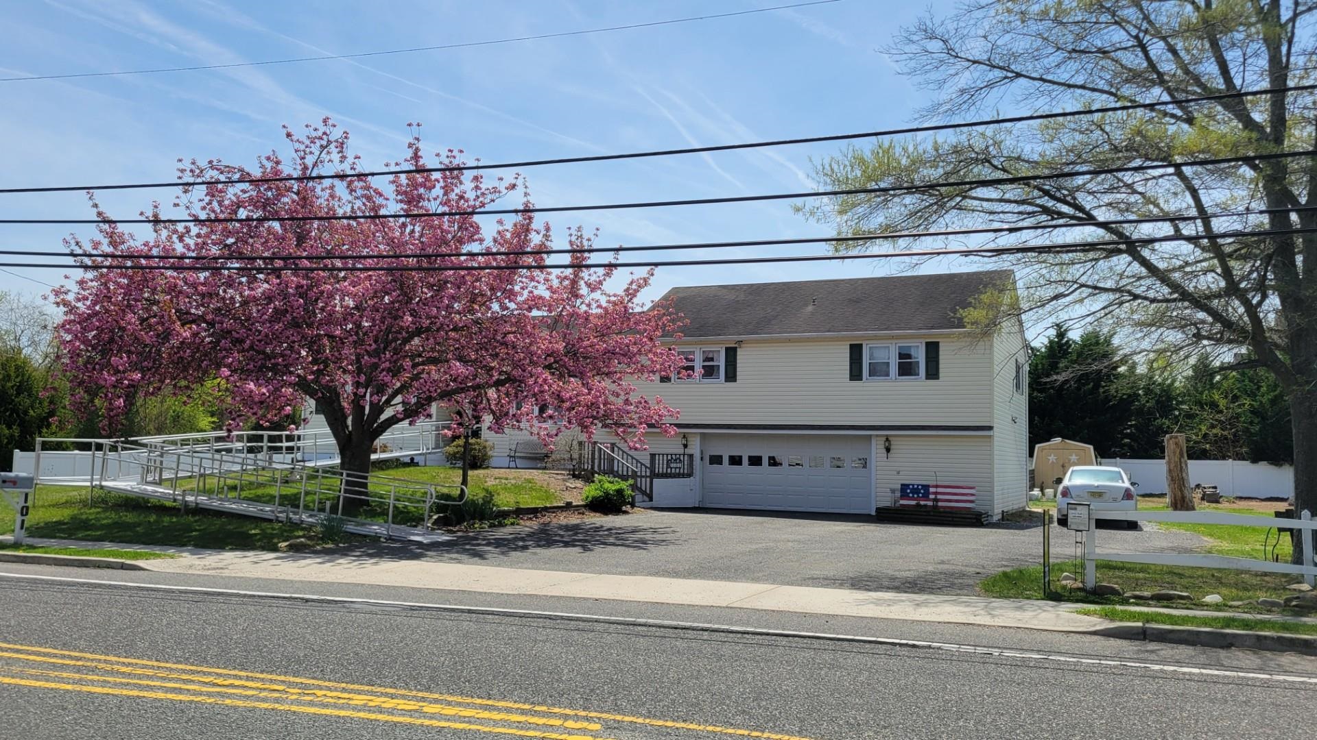 101 Rio Grande Avenue, Rio Grande, New Jersey image 1