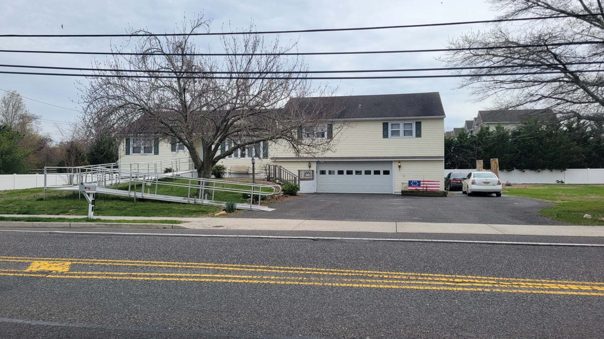 101 Rio Grande Avenue, Rio Grande, New Jersey image 2