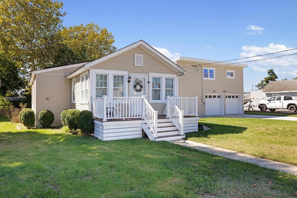 Photo of 120 E Florida Avenue, Villas, NJ 08251 (MLS # 262805)